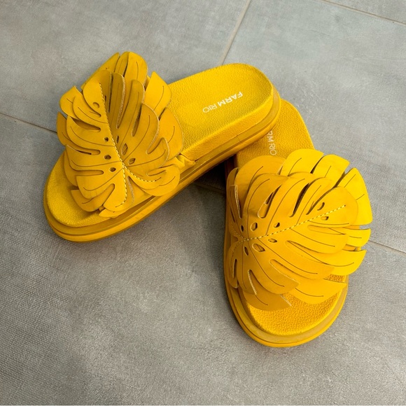 Farm Rio Sandals - Picture 2 of 4